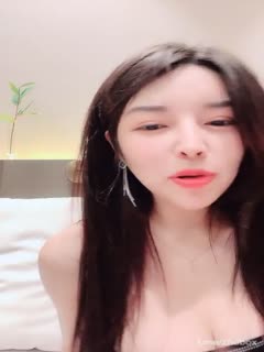 国产直播小雅小雅 绝美脸蛋网红美女主播收费房大绣