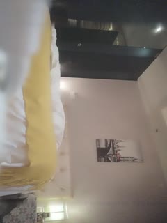 自拍,偷拍,泄密2020.2.26【酒店探花】小伙酒店连续约妹子，紧张过度秒射不过瘾，再叫一个小少妇带着丝袜共浴啪啪