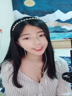 国产自拍超重磅绝版资源！校花女神【一梦】早期下海珍贵录像~！✨✨✨--这颜值这身材这尺度，反差感极其强烈！_20220415_231401