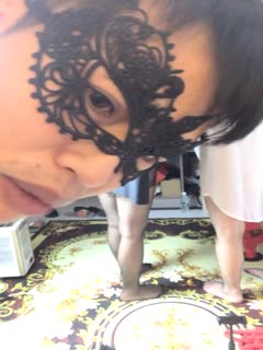 国产直播情侣主奴黑丝情趣装诱惑，两女一男调教啪啪激情，八爪椅穿哥假鸡巴爆草，口交大鸡巴舔逼，黑丝高跟踩踏刺激