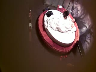 国产自拍精品酒店大圆床偷拍中年事业男和少妇开房偷情搞完抽口烟1