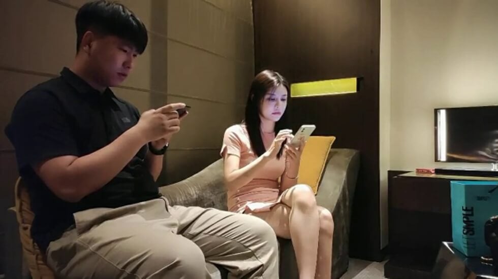 国产自拍小宝寻花找大圈外围,穿情趣女仆装黑丝,口交舔屌 呻吟娇喘非常酥麻