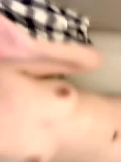 国产自拍清纯萝莉嫩妹大尺度全裸诱惑，揉捏奶子晃动掰穴特写翘屁股起