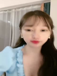 国产直播#直播 颜值区极品美女下播前给大家小秀一波 (1)