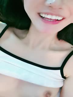 国产直播气质新人模特身材完美露脸三点超级粉嫩如初，蝴蝶粉穴干净诱人