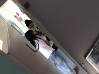 自拍,偷拍,泄密国内厕拍大神潜入某礼仪培训机构女厕偷拍美女嘘嘘有个高跟美女貌似在换衣服脱光了尿尿