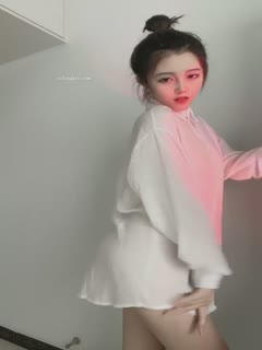 国产直播今年最美女神-恬珍-：成都，嘿嘿等一下嘛，我想要，假装不来高潮就是高潮，道具狂插白浆流不停！