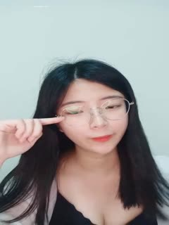 国产自拍超重磅绝版资源！校花女神【一梦】早期下海珍贵录像~！✨✨✨--这颜值这身材这尺度，反差感极其强烈！_20220519_231400