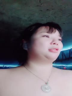 国产直播傲娇宝宝的SM工作室，场面淫乱刺激双女户玩调教蹂躏，全程露脸捆绑跳蛋揉奶玩逼，各种道具齐上滴蜡诱惑