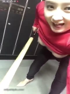 国产自拍百度热搜网红主播工地大尺度挑逗建筑工人遭网友怒怼的那个