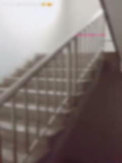 国产自拍性感美女剧情演绎停车时被歹徒瞄上跟踪到楼梯 没人时趁机威胁侵犯