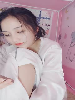 国产自拍处女！清纯女神~宿舍大秀~【白蔚】超级清纯~蛋都撸炸了~✨✨✨--不遮不挡，不知道便宜了哪个男同学_20220515-233850-190