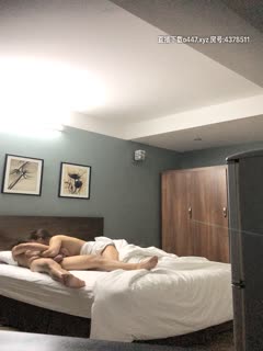 自拍,偷拍,泄密2020.2.23【肌肉男酒店探花】壮小伙约操高挑颜值上门妹，抱起来狂插，妹子一开始不开心被操爽后喜笑颜开