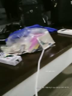 自拍,偷拍,泄密【野狼出击探花】老王酒店约炮大奶妹，性格好有说有笑，丰乳肥臀必须大力输出才能干得爽