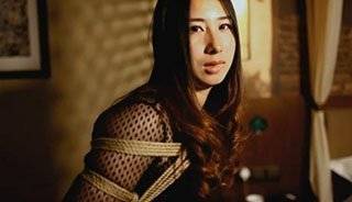 国产自拍性感妹妹被绑起来激战五男