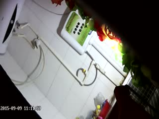 自拍,偷拍,泄密【精品偷拍】女生宿舍卫生间全景偷拍，几个颜值都不错第三番N25_01110000