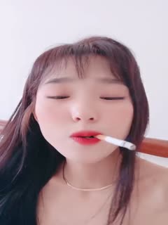 国产直播长发贫乳颜值妹子道具自慰插穴和网友聊骚展现美鲍鱼
