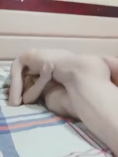 国产自拍【国产】HD年纪不大却很风骚的嫩主播和炮友做爱被内射了清晰看到精液流出小穴内