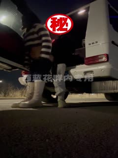 国产自拍《硬核炸弹✅最新泄密》露脸才是王道！优质富豪约炮大佬【红烧西蓝花】粉丝群内福利~玩肏各类一字马外围模特(1)