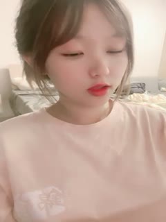 自拍,偷拍,泄密超清纯可爱的小妹子_喵萝莉小川川极品美乳粉嫩美鲍
