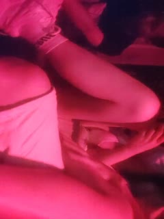 自拍,偷拍,泄密新片速递《最牛视角探花》带你探秘成都沙沙舞现场各种咸猪手胡乱摸100块深水区找个嫩妹打波波
