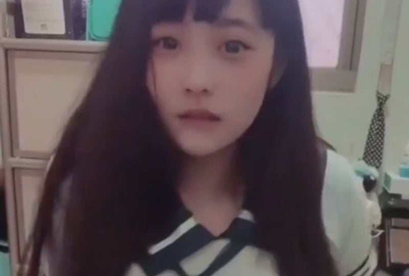 国产自拍学长人家身体下面好热