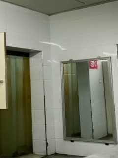 自拍,偷拍,泄密女人坑女人！大学校内浴池正对出口拍各种裸身学妹 猥琐女TP洗浴中心女池内春光 出租屋美女洗澡洗逼 (4)