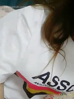 国产自拍漂亮女主播欣欣小骚货不停聊骚聊的小逼发痒忍不住背着亲哥