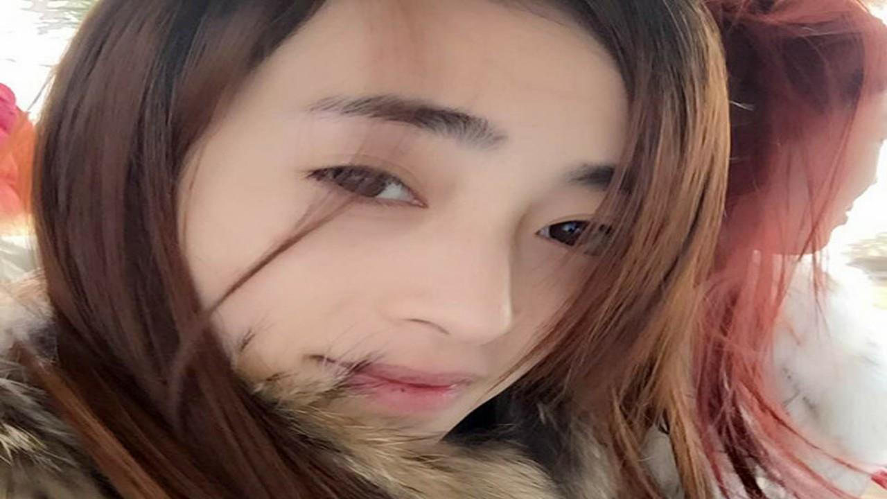 国产自拍精品自拍-某地性感漂亮的白领美女握着男同事的大长屌爱不释手不停玩弄,口爆后又换上性感情趣服让操逼!国语!