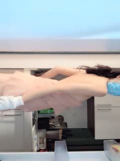 国产直播推荐【大腿大腿大腿】绿播女神全裸跳蛋自慰引10万人围观。