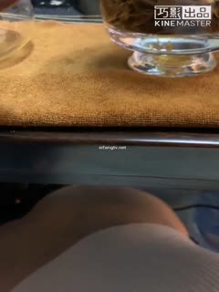 国产自拍《字母圈牛逼大神极限调教☛阴环骚母狗系列》变态茶桌下母狗废茶水灌肠上面口交1080P高清原版