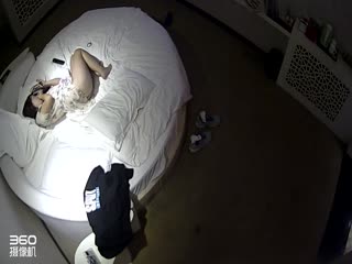 自拍,偷拍,泄密监控破解眼镜小领导带着女下属酒店开房玩69啪啪啪