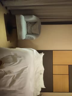 自拍,偷拍,泄密【哥现在只是个传说】，外围场D罩杯美女，异常警觉起争执，脱光洗澡了也退货，对白精彩