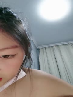 国产直播两个大肥屁股叠罗汉一对美鲍鱼，童颜巨乳妹子掰穴露出粉红嫩肉