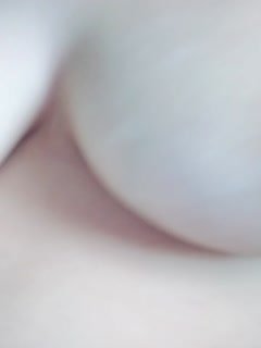 国产直播七彩主播6月30日下午2点~18岁蝴蝶小骚B好诱人呀~哥哥有时间可以来单独一对一哦！