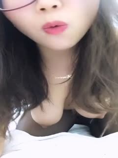 国产自拍眼镜斯文美女主播光着身子和狼友聊性知识她逼逼目前有炎症
