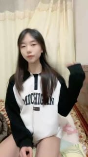 国产自拍#直播 邻家美少女七七