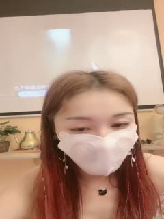 国产直播美娜非常nice时尚~美女配上高端场地还挺吸睛的~激情秀舞~向狼友们展展示私密特写！诱惑鸡鸡勃起！