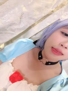 国产自拍童颜巨乳萝莉【京鱼儿】二次元风COS装抠B特写 三场收费合集~~✨✨✨--这身材这颜值，我先射为敬~！-004839