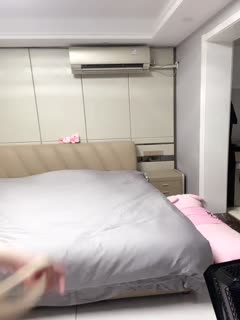 国产直播长发网红高颜值美女全程露脸双手搓奶奶子还不小的跳热舞就已经不行了