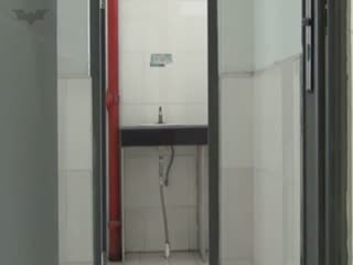 自拍,偷拍,泄密国内厕拍大神潜入某高校女厕偷拍几个美女嘘嘘1080P高清无水印原版