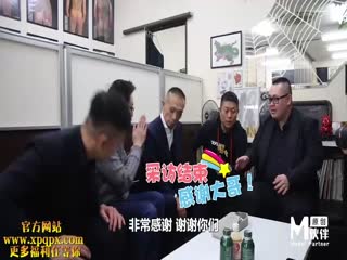 麻豆AV国产麻豆AV节目 小鹏奇啪行 日本季 EP1 女优+老司机+外宝女关哥带你全方位了解日本风俗业 黑帮VS女优,史上最大尺度采访女优