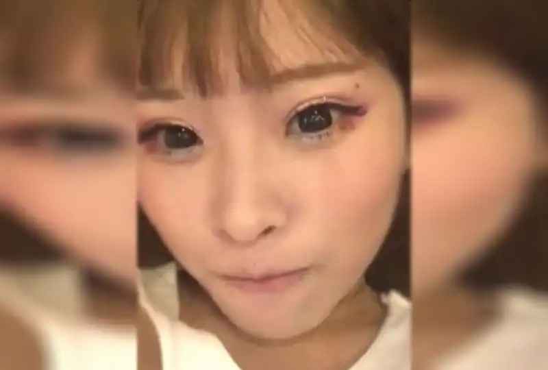 国产自拍妹子示范男友视角操他时的画面