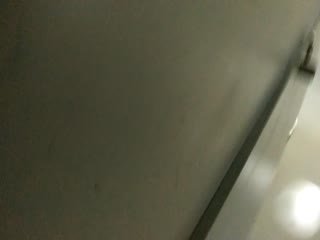 自拍,偷拍,泄密第一个小妹阴毛多的吓人，最后一个美少妇应该发现了不过并没有揭穿，而是挡着脸沉默的离开❤️