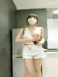 国产直播高颜值极品女神第一次黄播火速围观，完美身材大奶子无毛逼，高跟黑丝情趣女仆，火辣艳舞自慰骚逼高潮呻吟续!