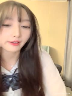 国产直播泡泡咕_声音甜美清纯网红美女主播收费房露逼诱惑