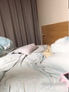 国产自拍样子猥琐的排骨瘦男东江大酒店约明星颜值的京都外围女激情