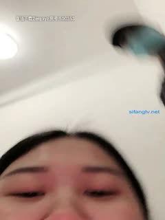 国产直播爆乳萝莉女神『鹿爷』路边勾搭陌生人楼道口跪舔后入啪啪带回家客厅干到卫生间马桶盖上骑着抽插爆操