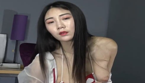国产自拍丰满白领小姐姐在自己的工作室拍摄！裸舞一枝独秀，骚气扑面而来！