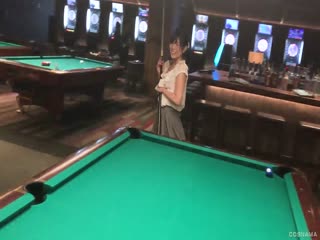 自拍,偷拍,泄密【露点偷窥】外站流出 某桌球厅惊现无文胸陪打女 这谁有心情打